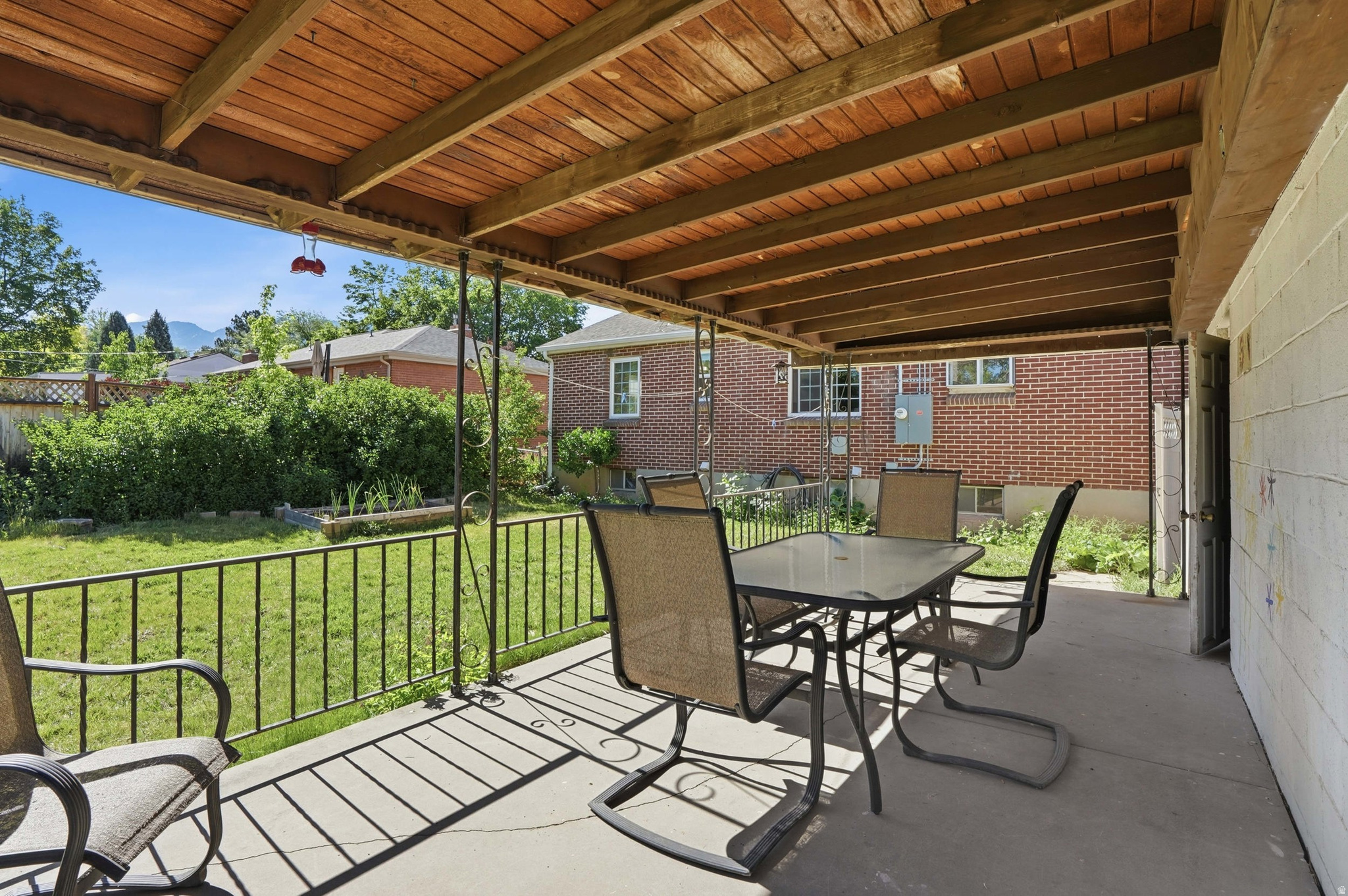 main property photo 39