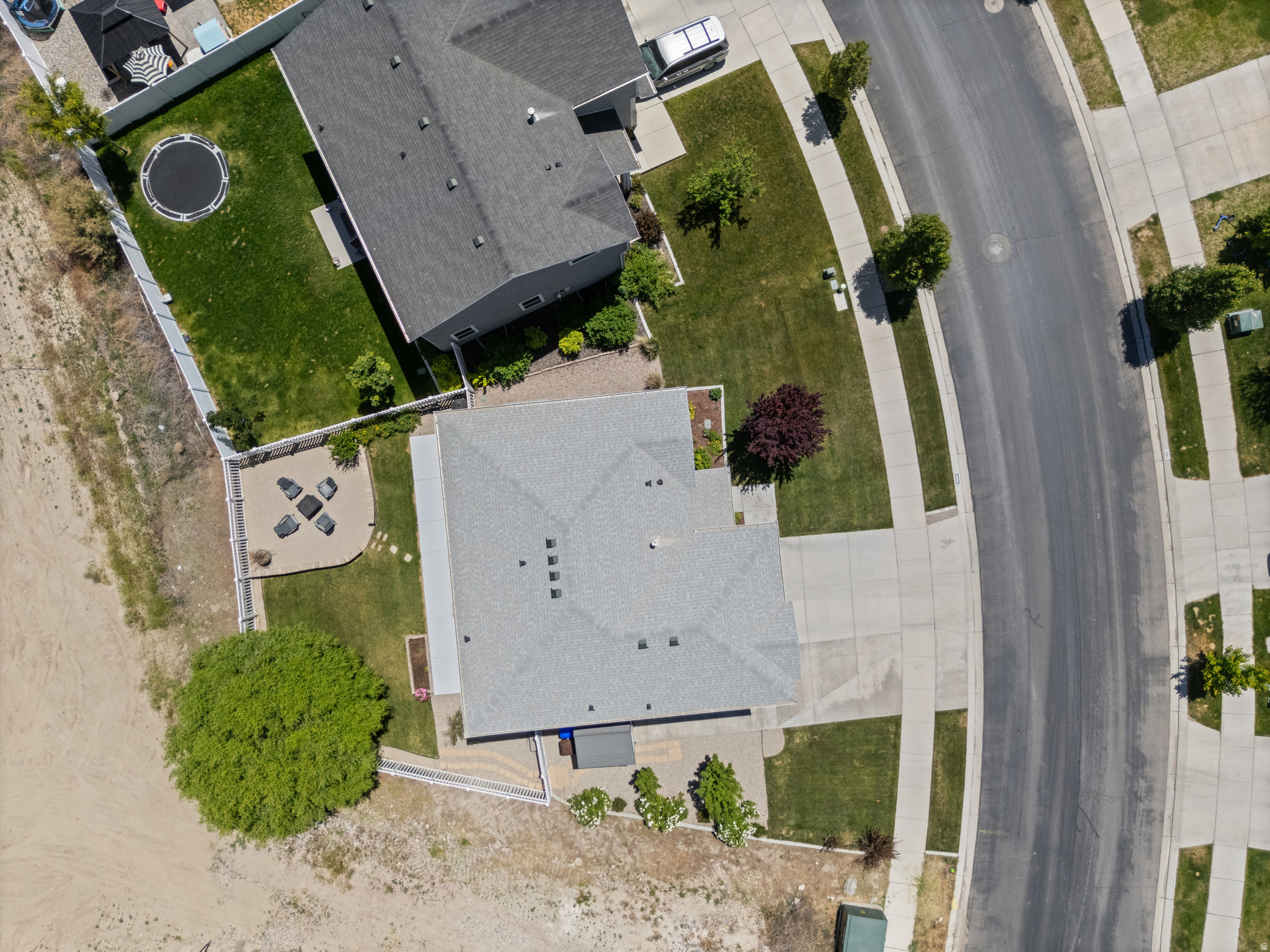 main property photo 42