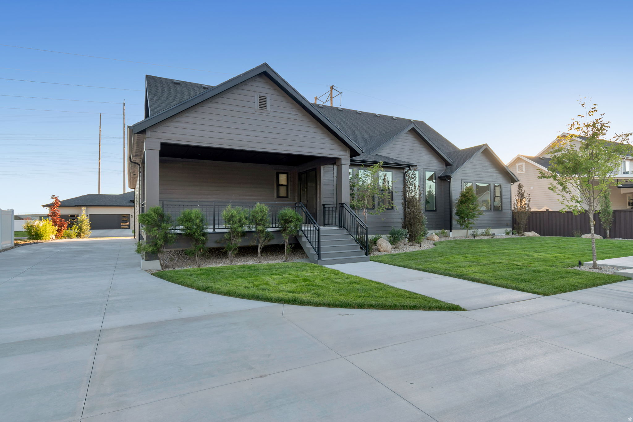 main property photo 51