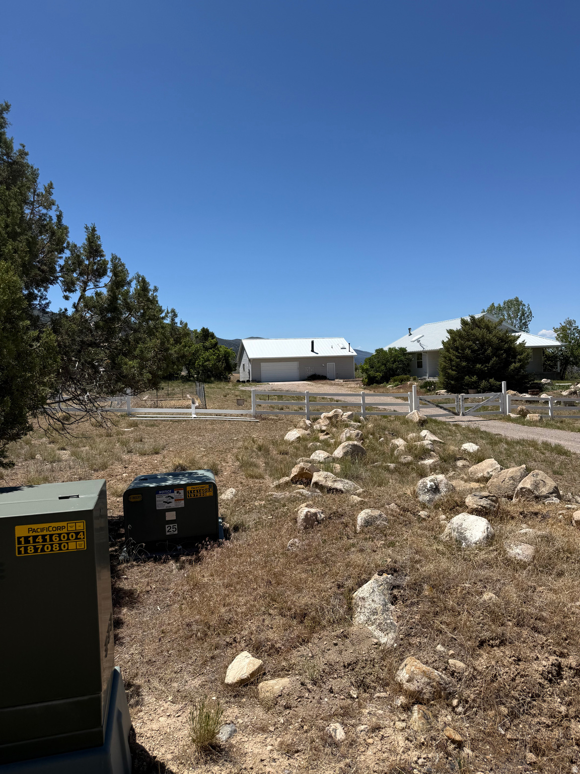 main property photo 7