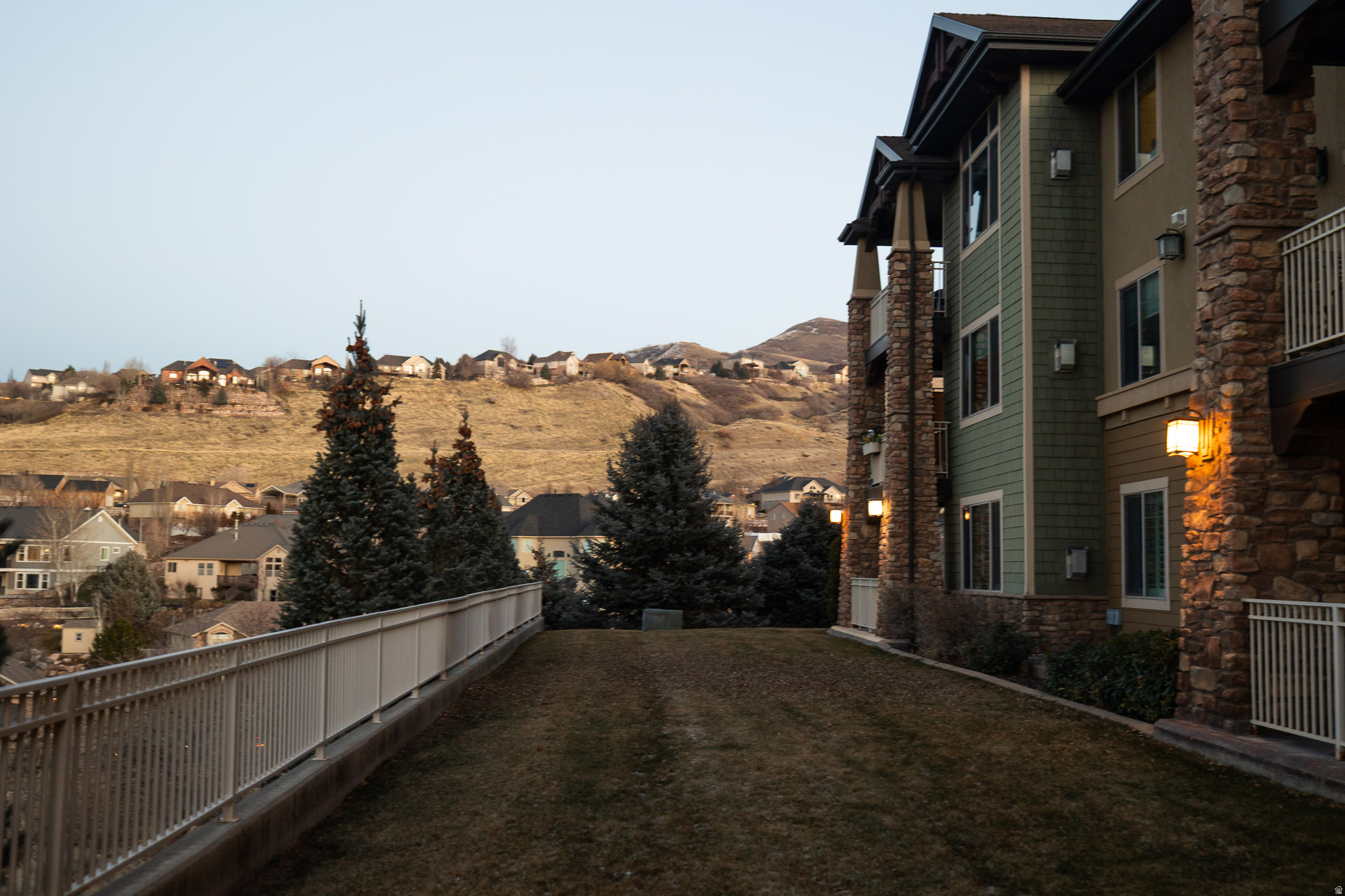 main property photo 37