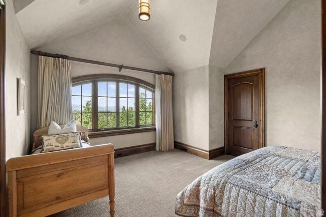 main property photo 85