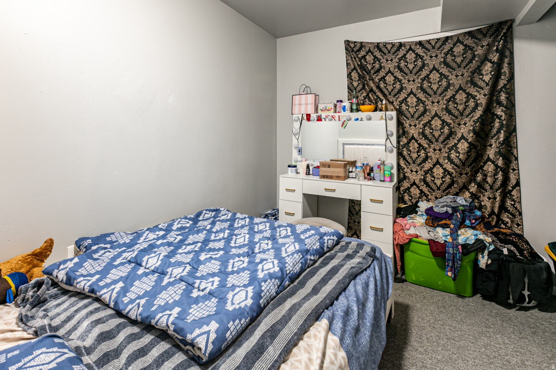 main property photo 30
