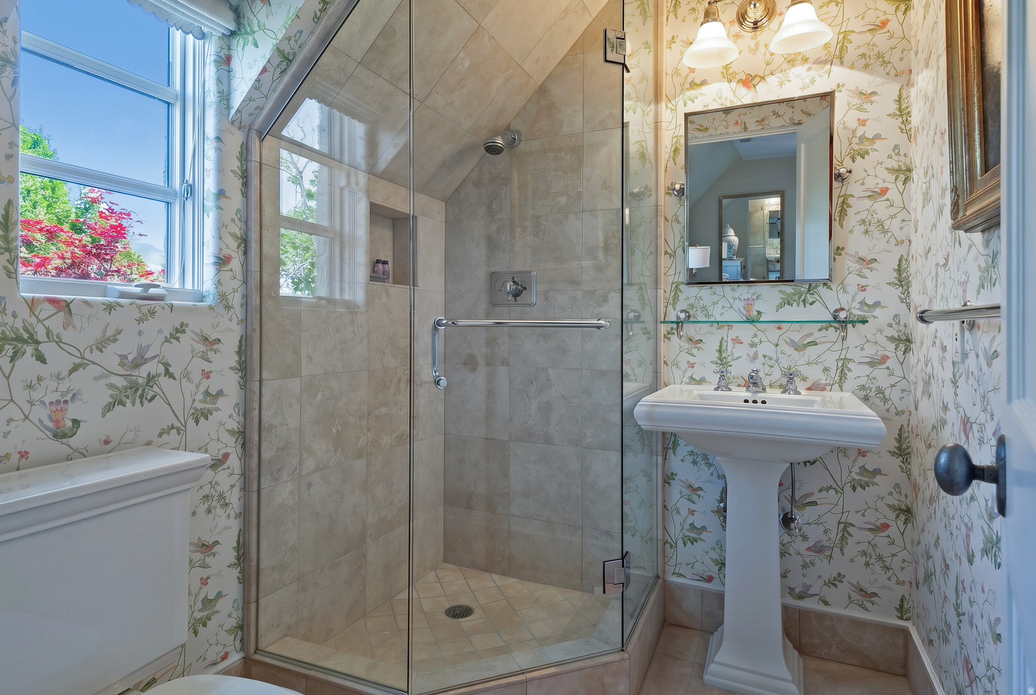 main property photo 74