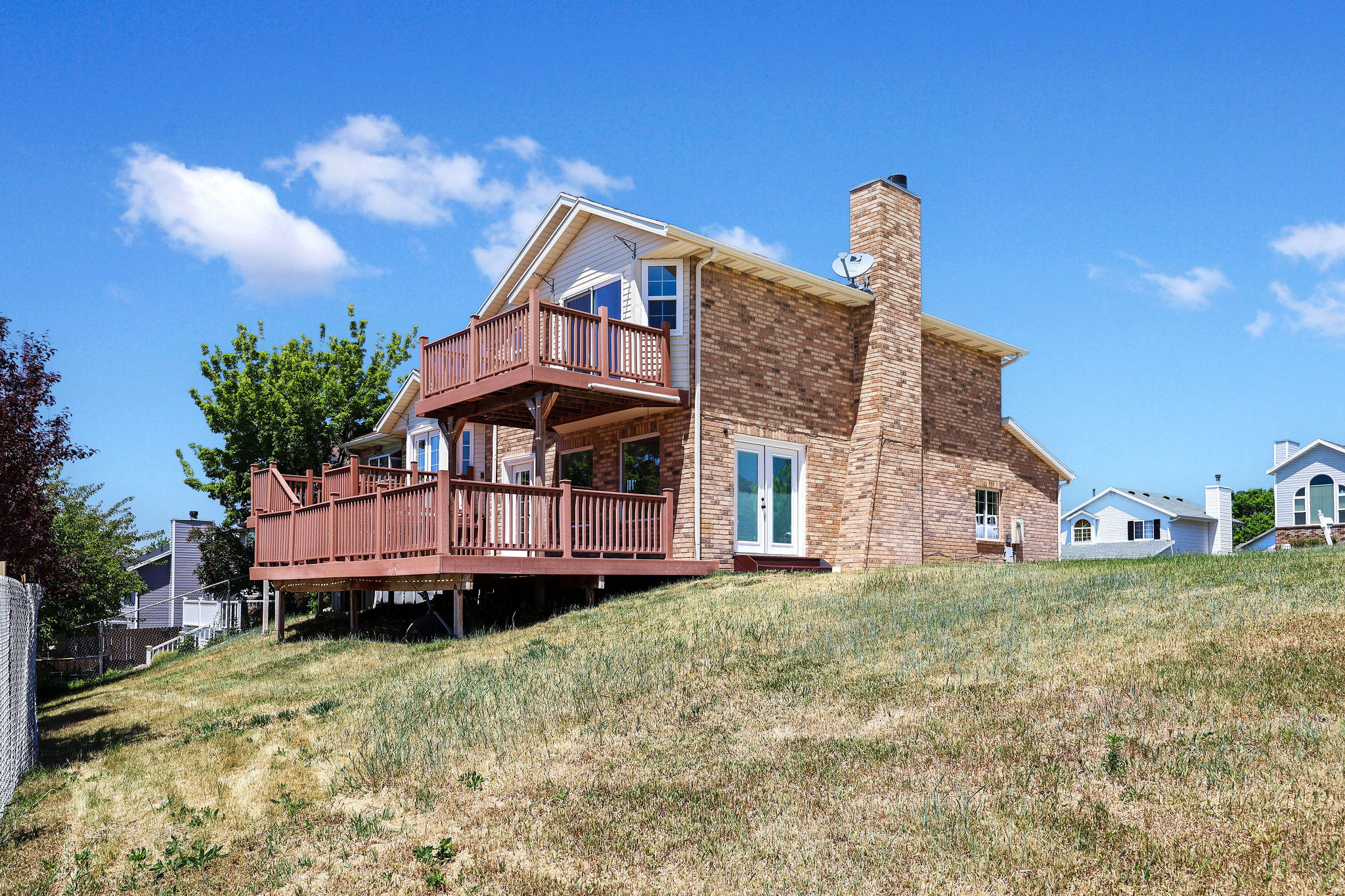 main property photo 40