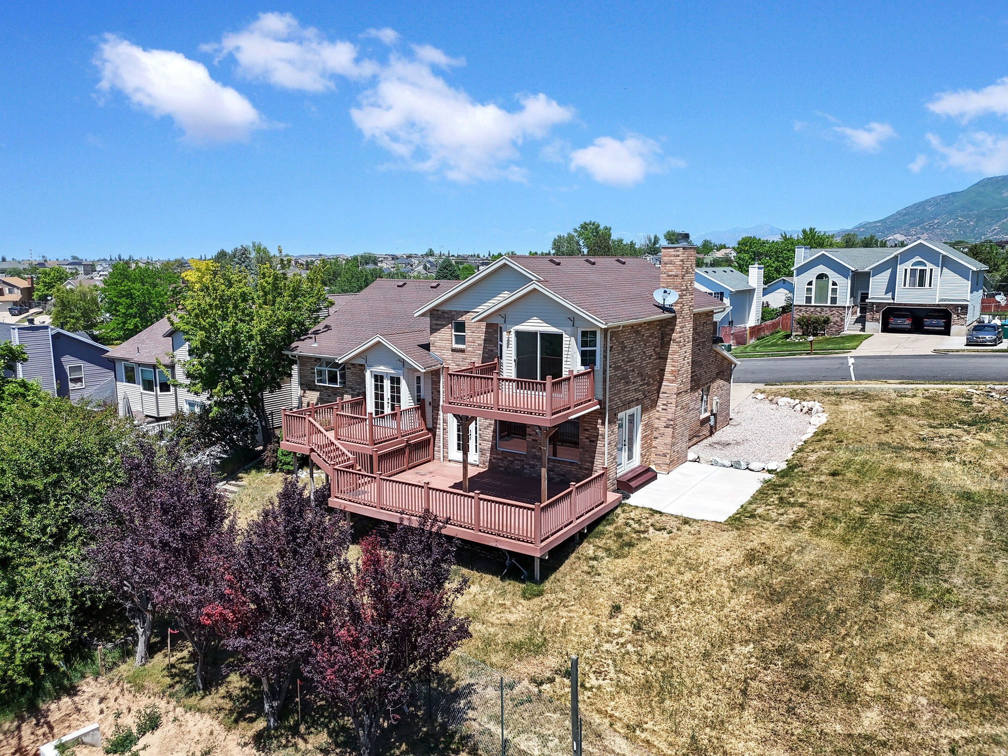 main property photo 47