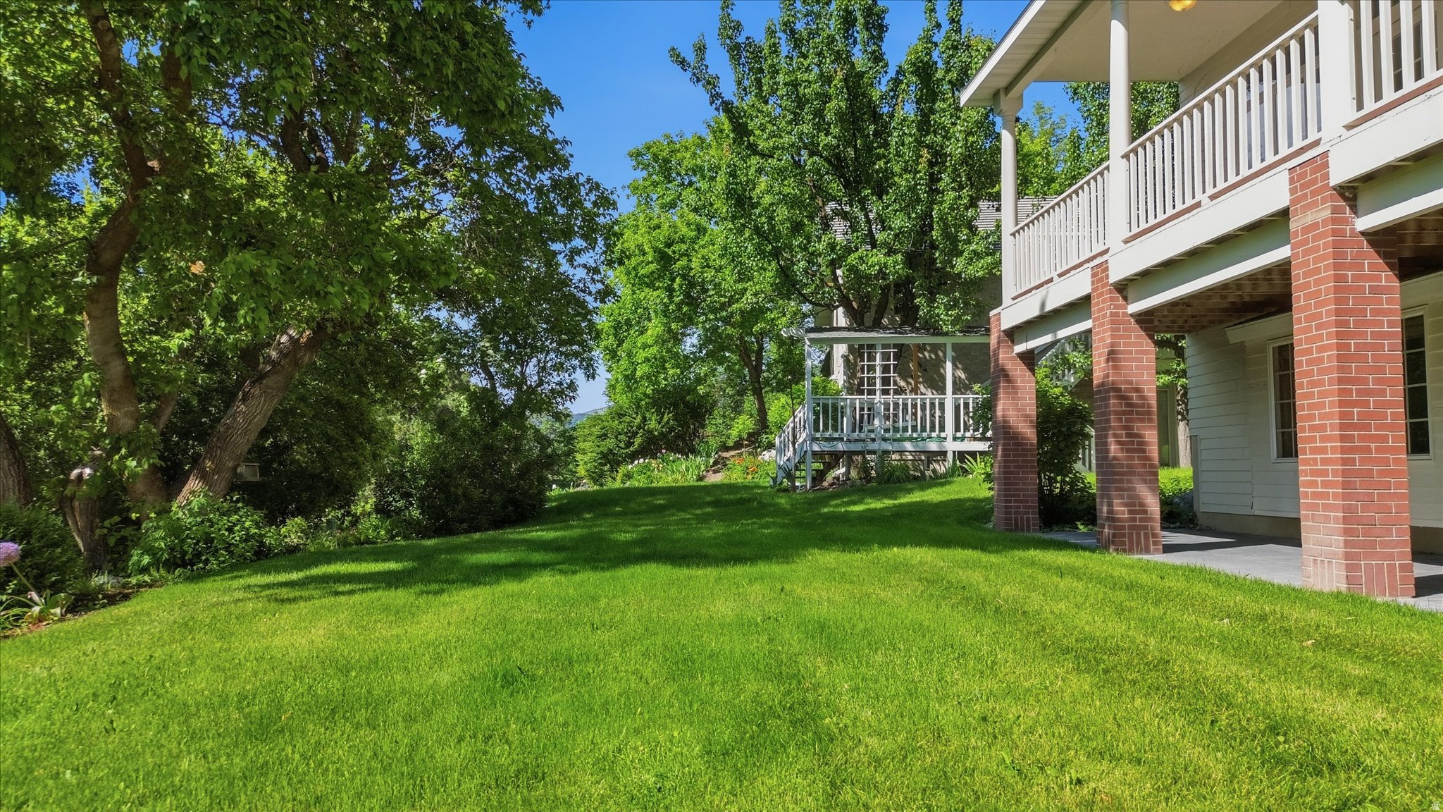 main property photo 83