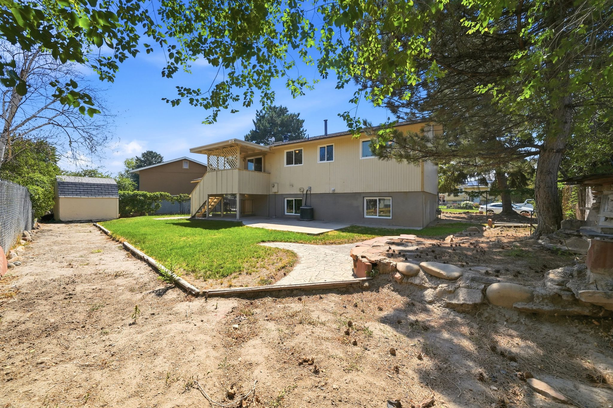 main property photo 39