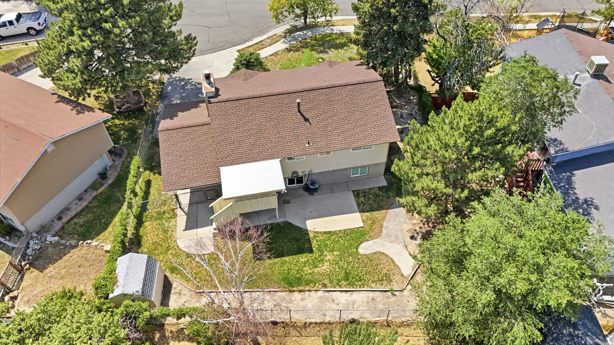 main property photo 45