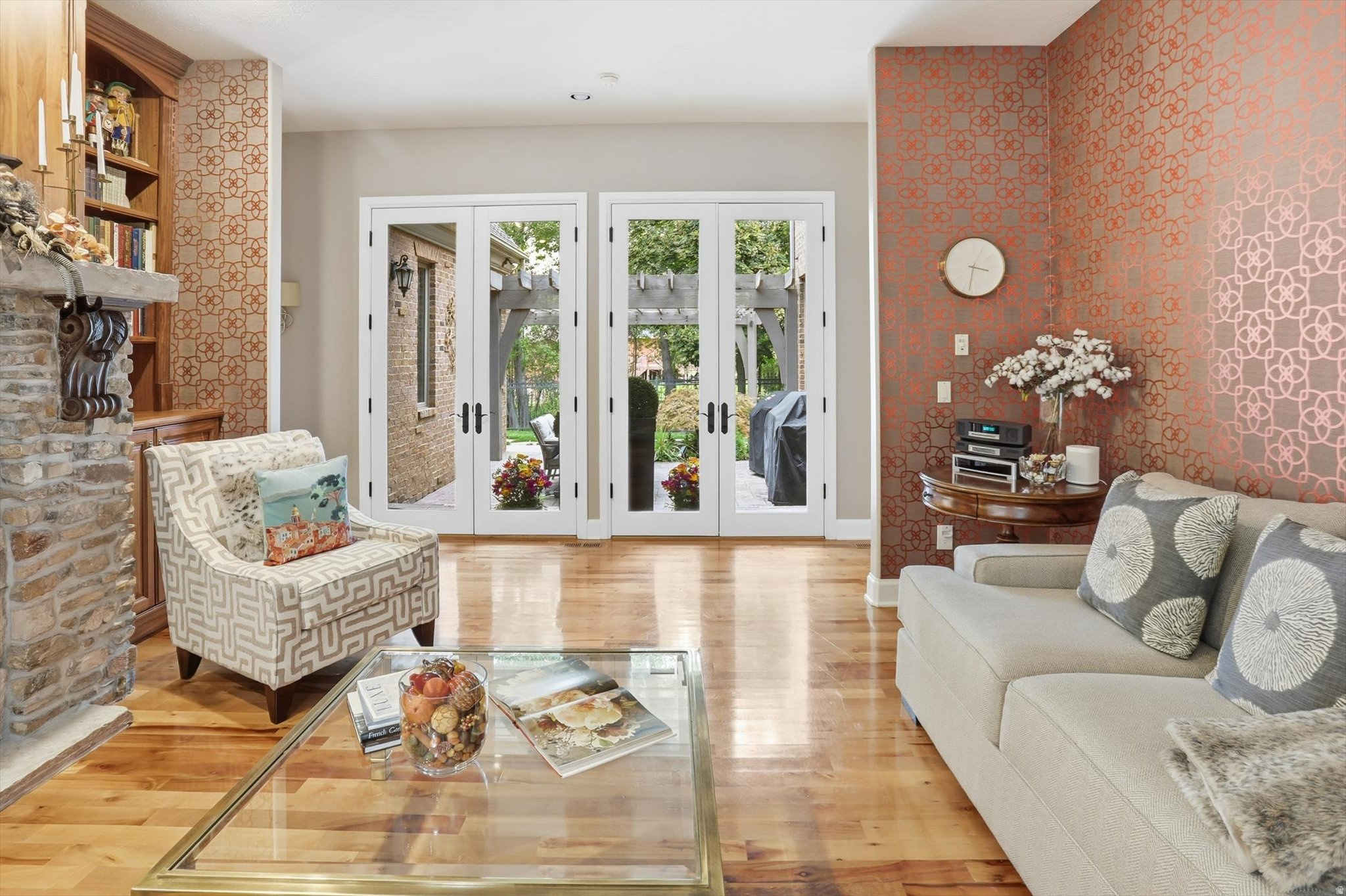 main property photo 25