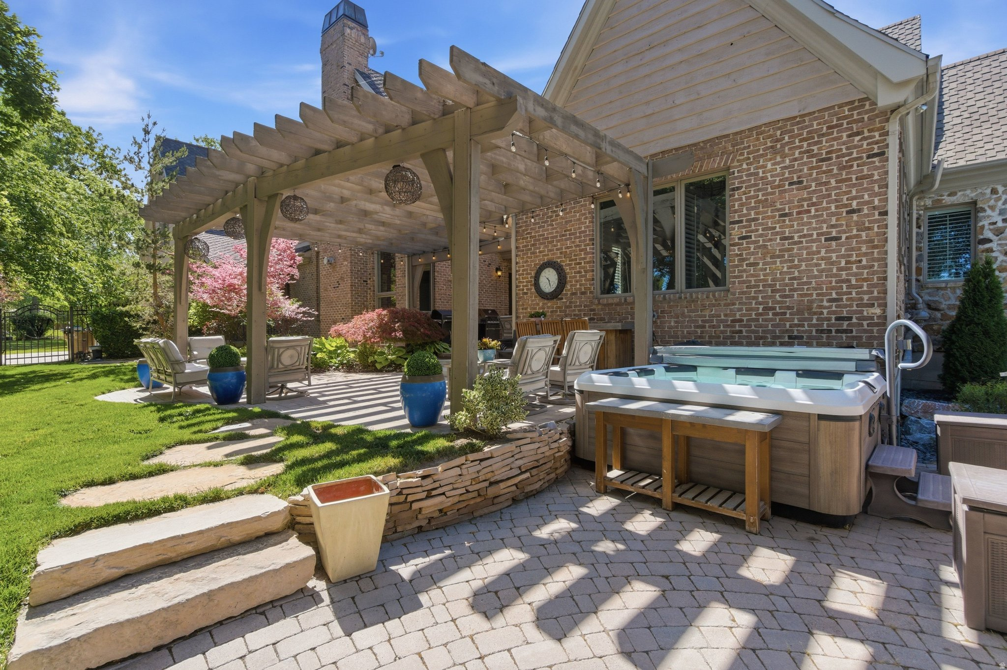 main property photo 59