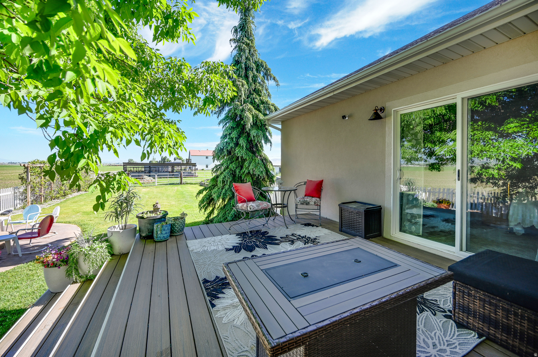 main property photo 53