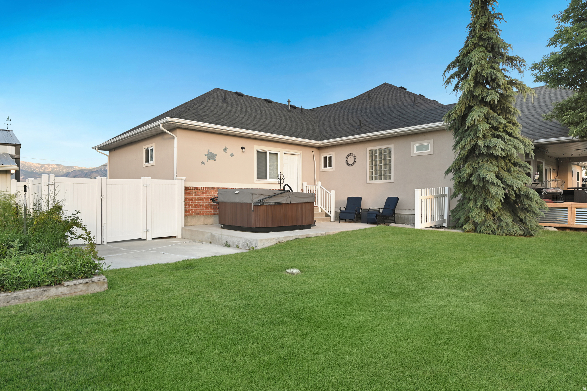 main property photo 57