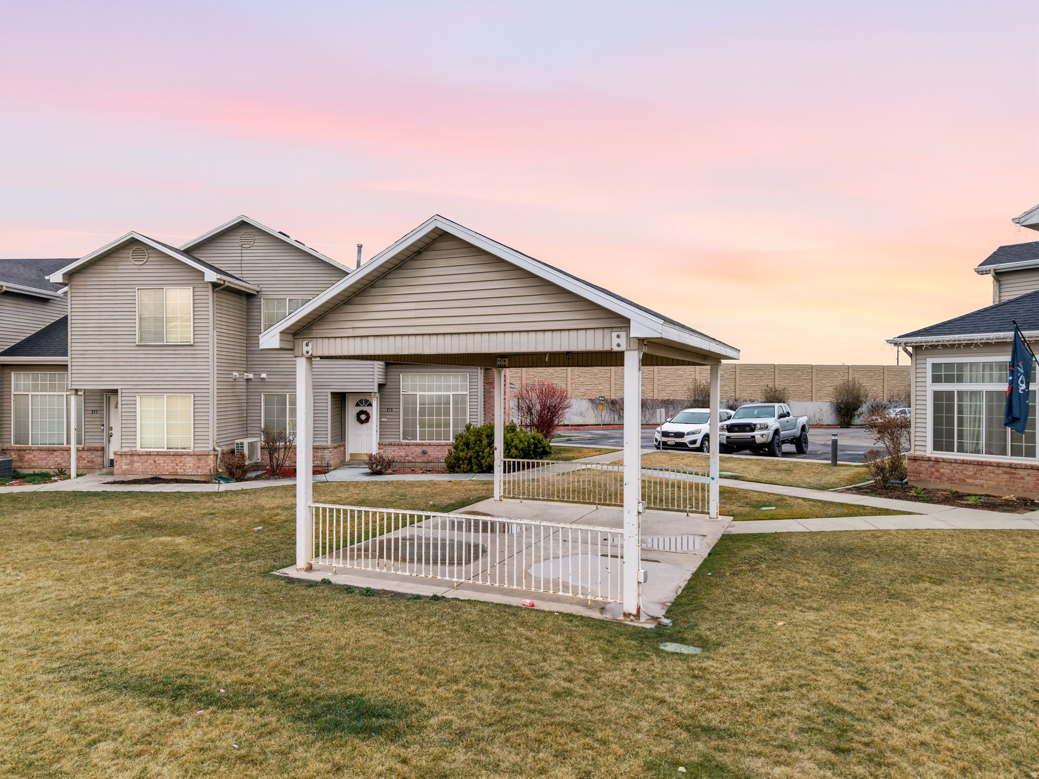 main property photo 21