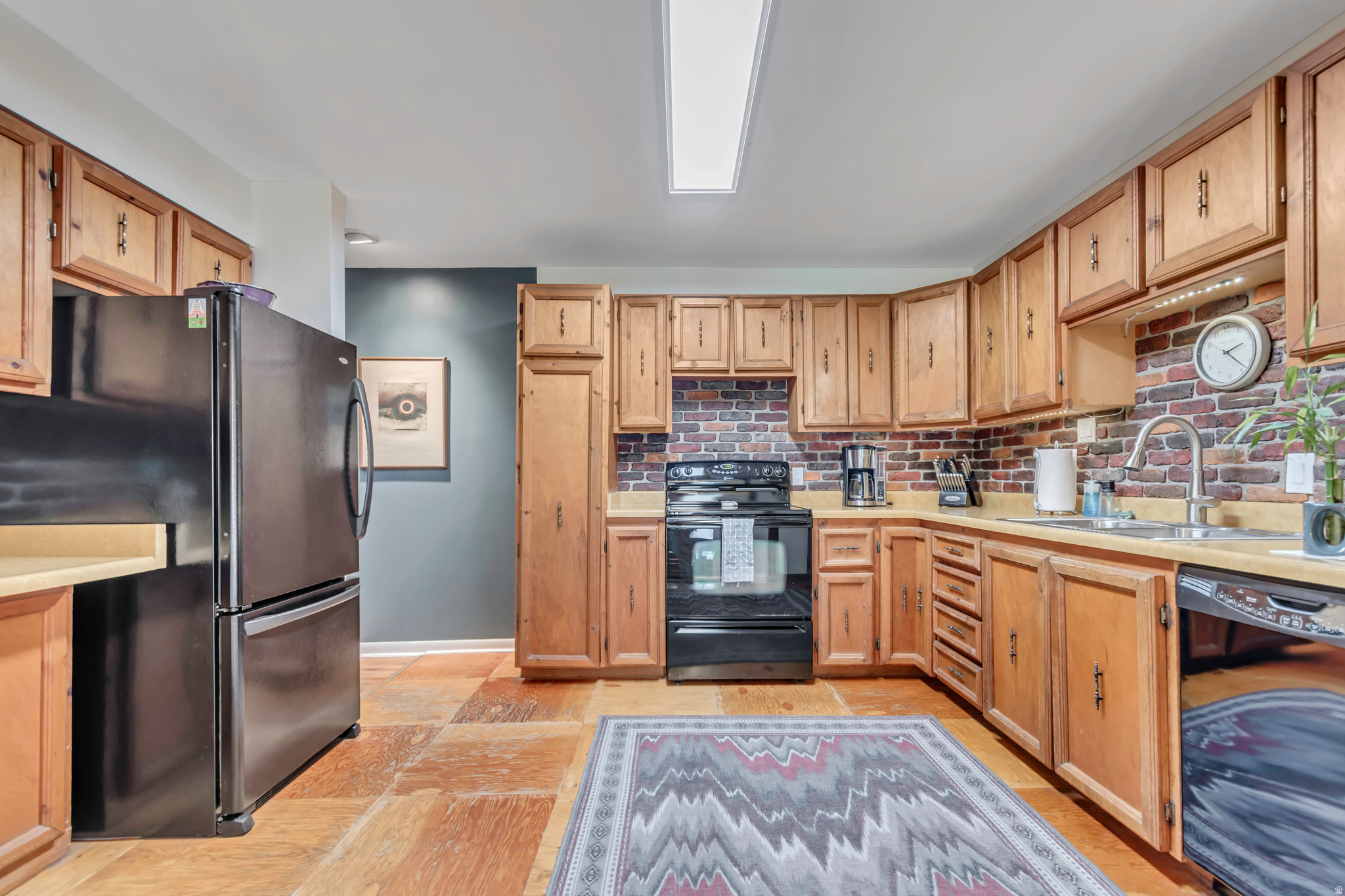 main property photo 19