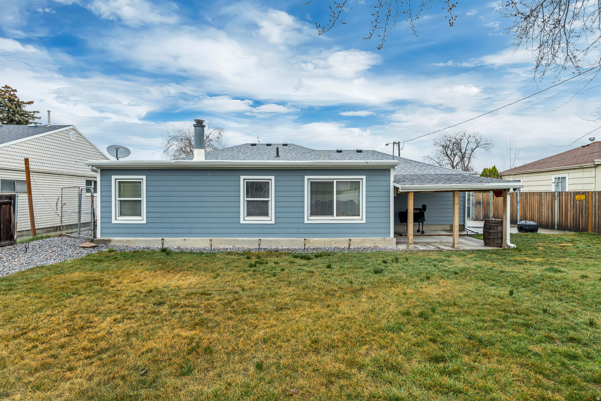 main property photo 5