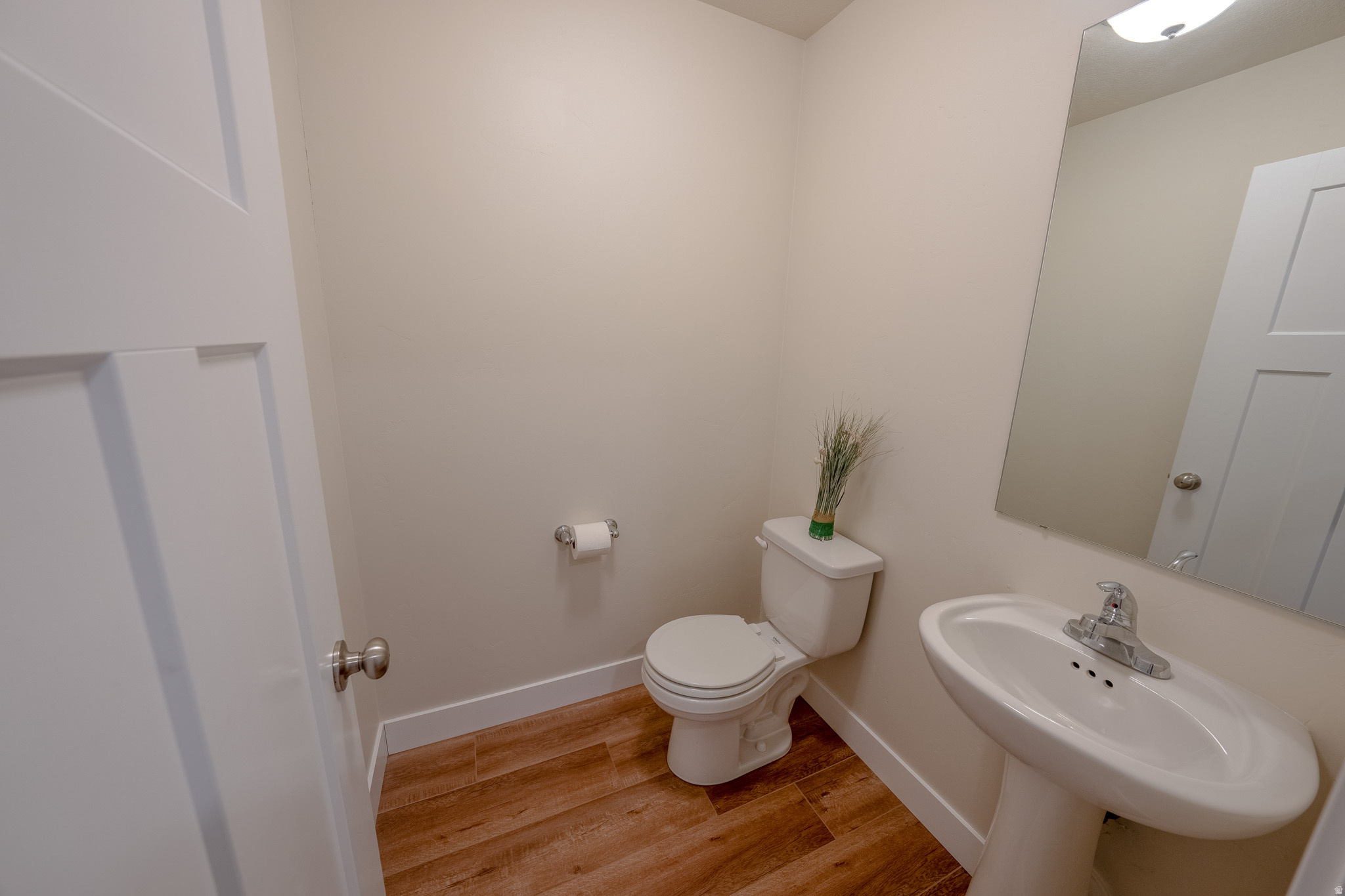 main property photo 8