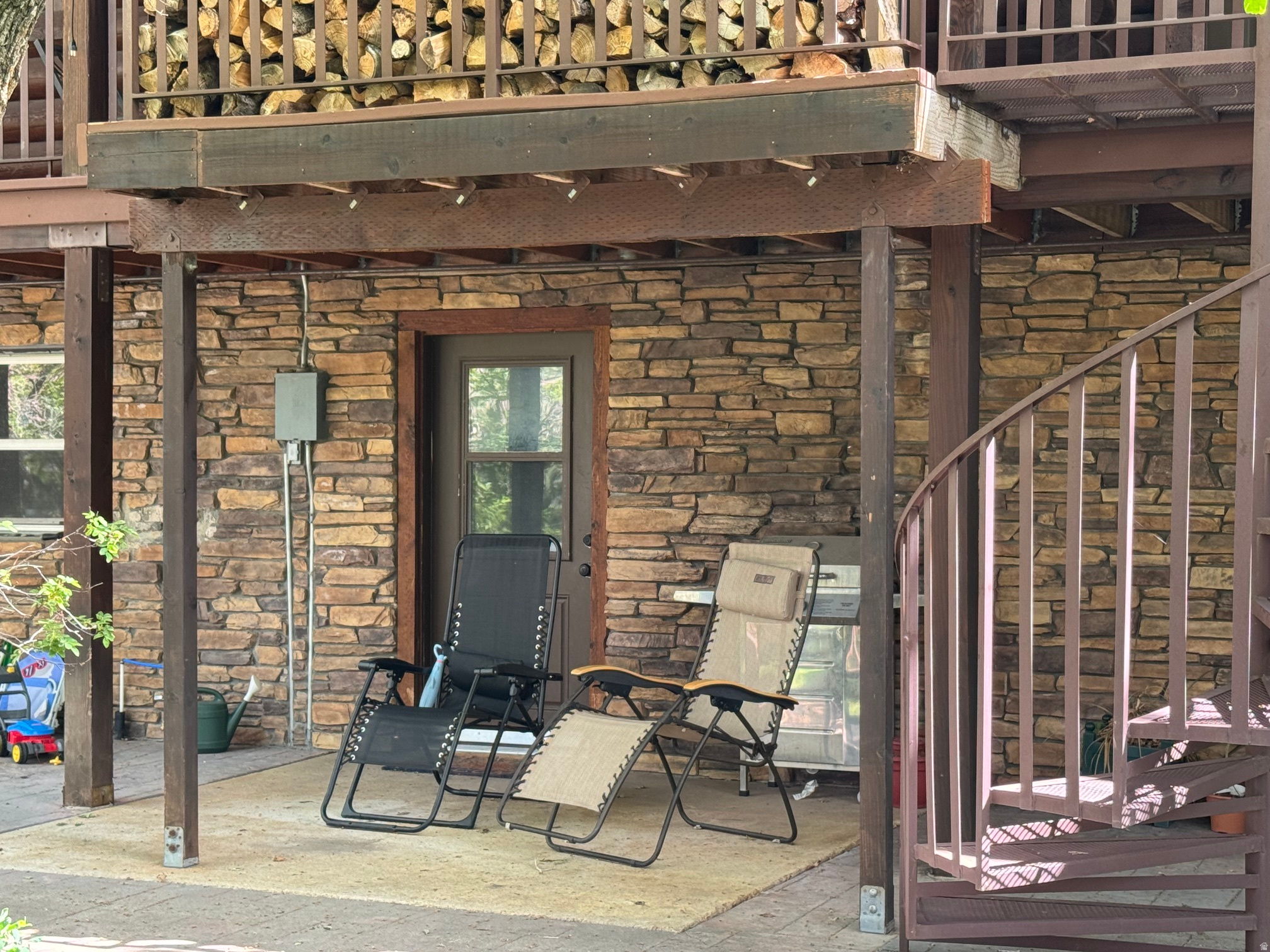 main property photo 29