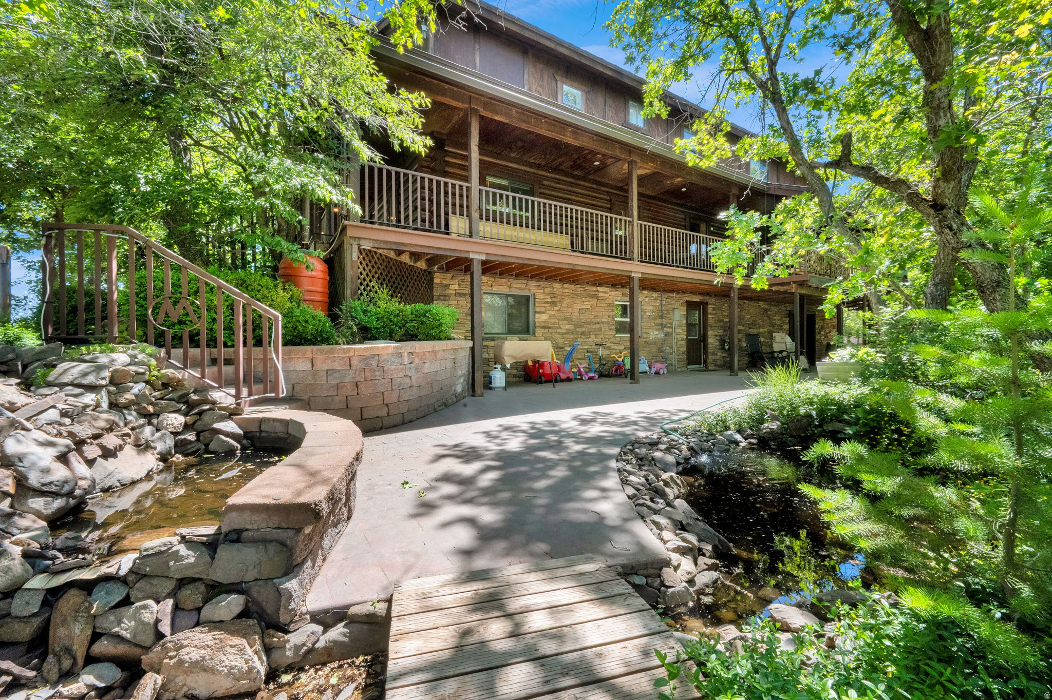 main property photo 84
