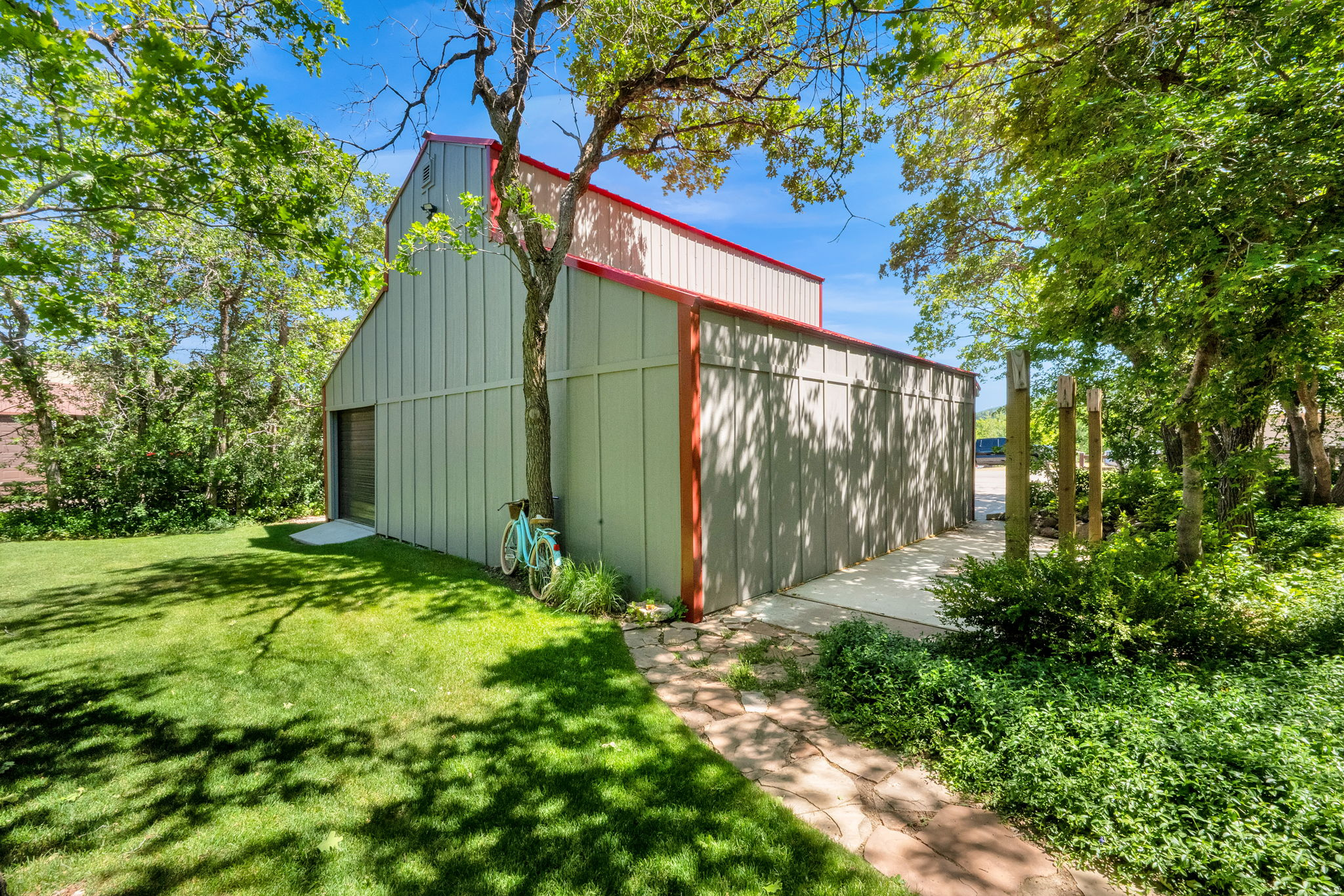 main property photo 85