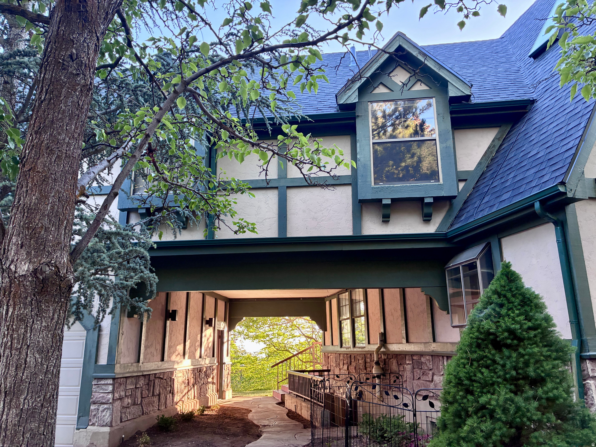 main property photo 20