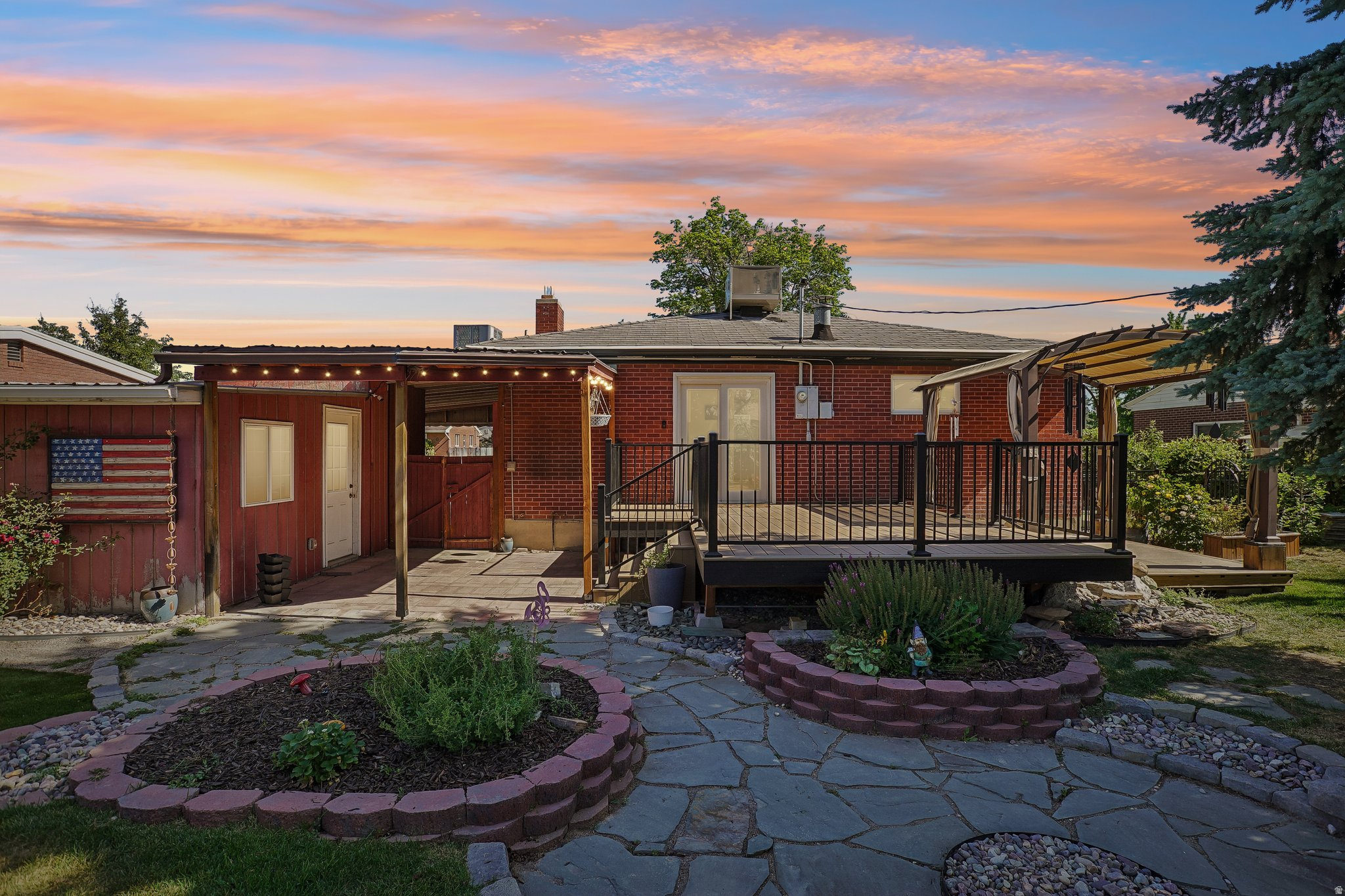 main property photo 34