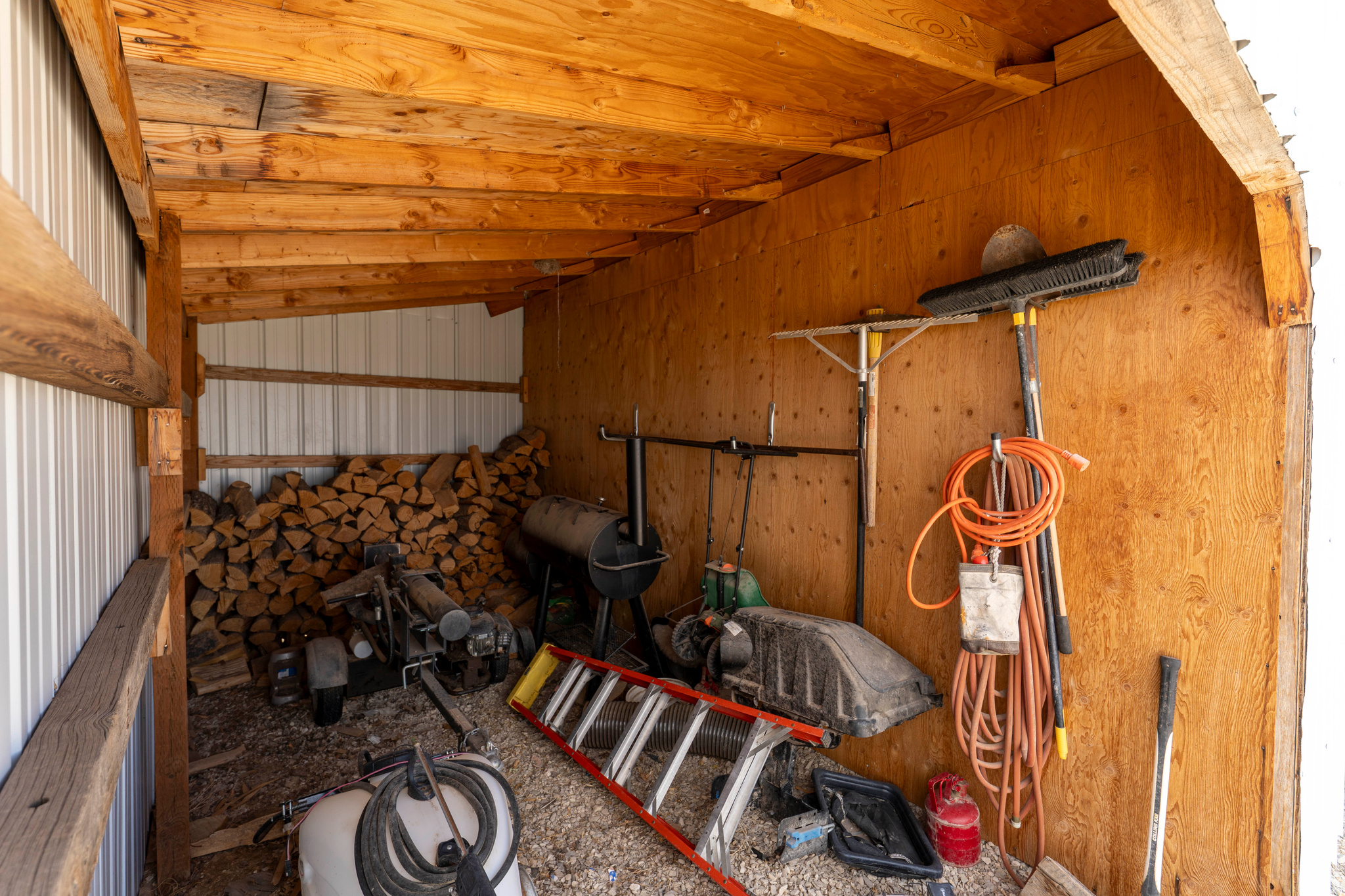 main property photo 60