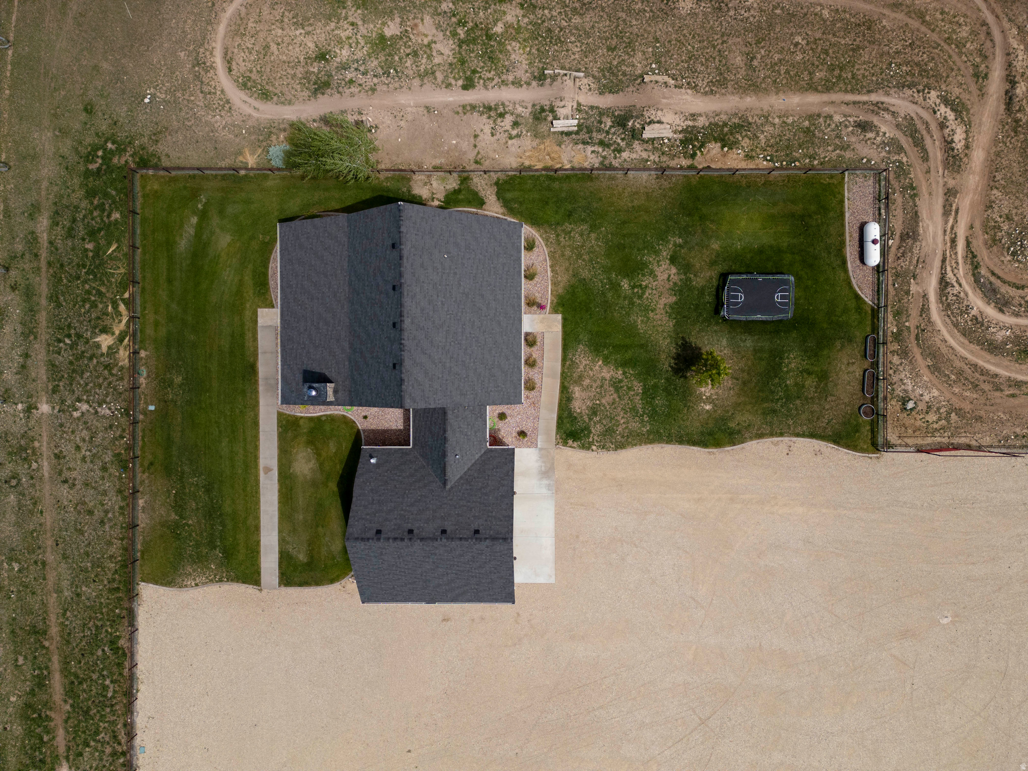 main property photo 90