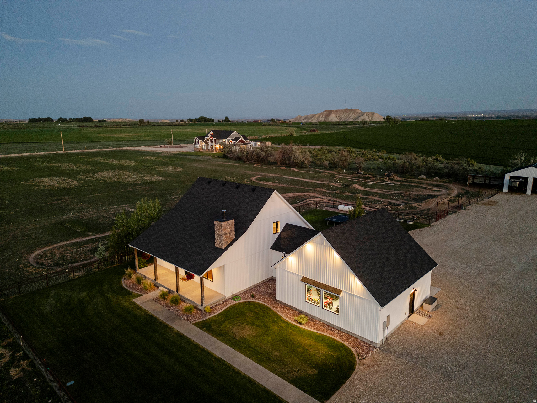 main property photo 99