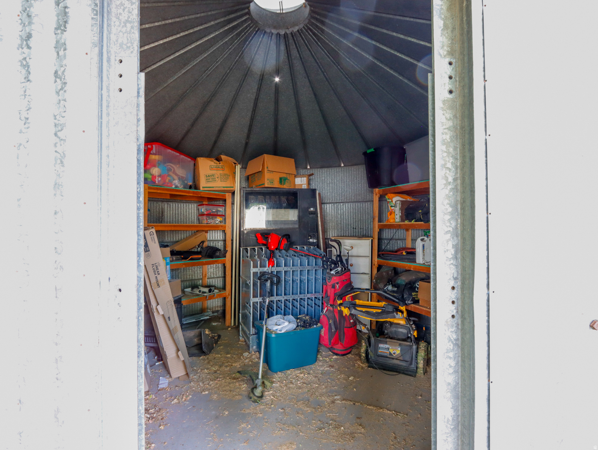 main property photo 39