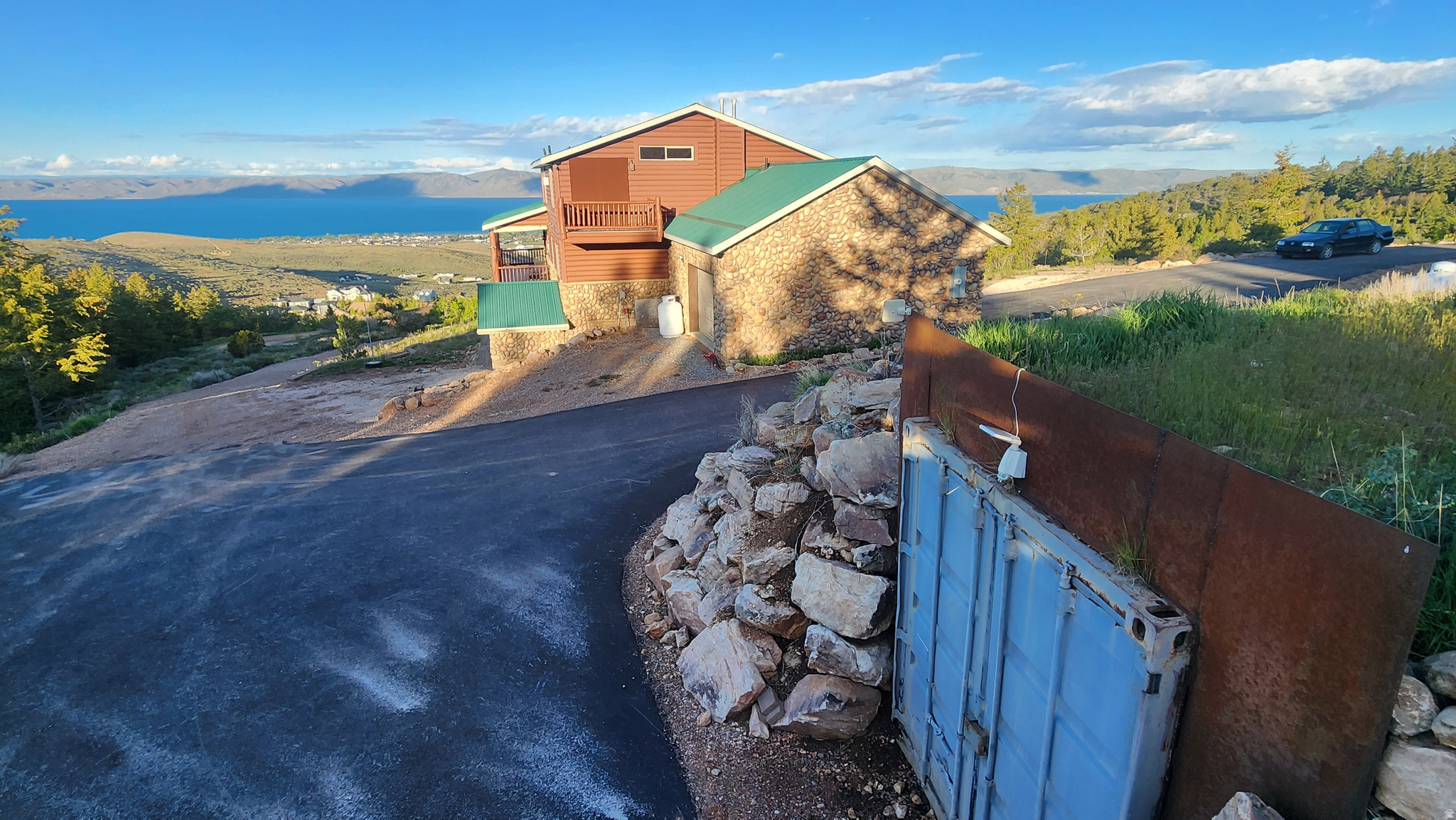 main property photo 27