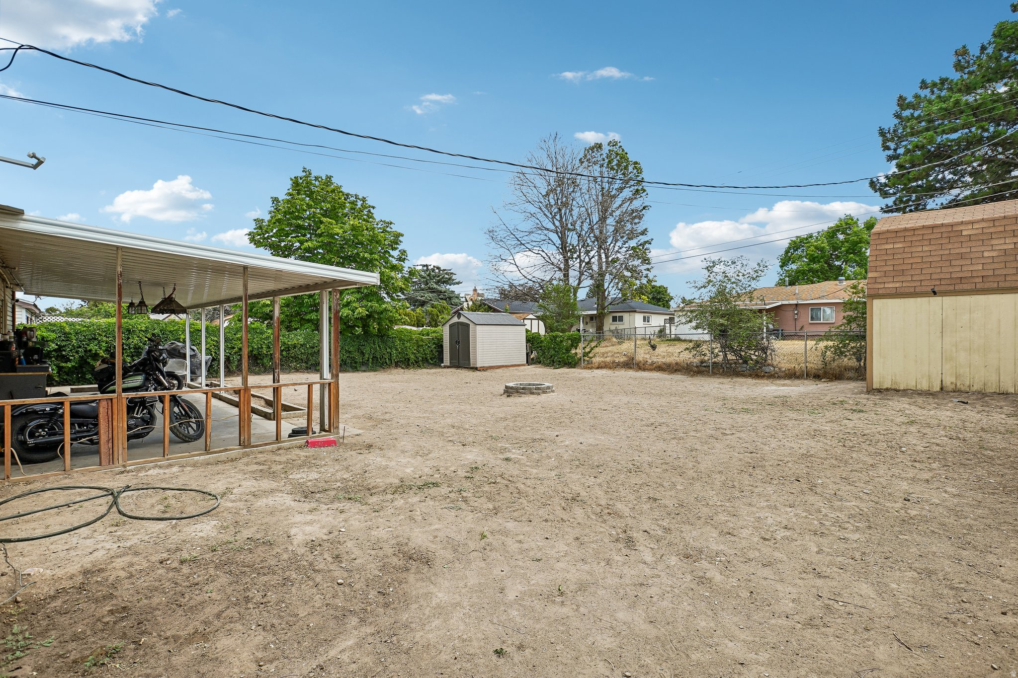 main property photo 25