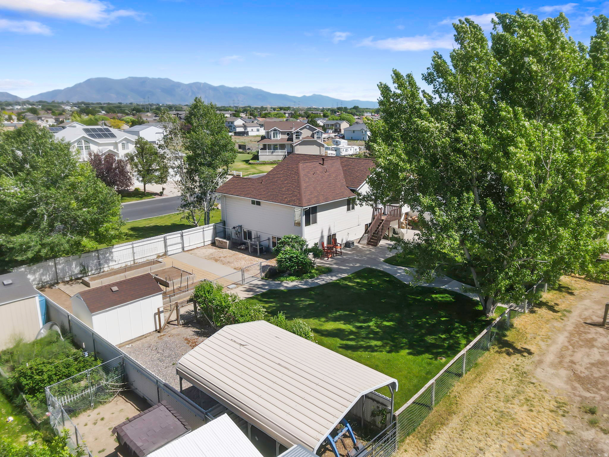main property photo 42