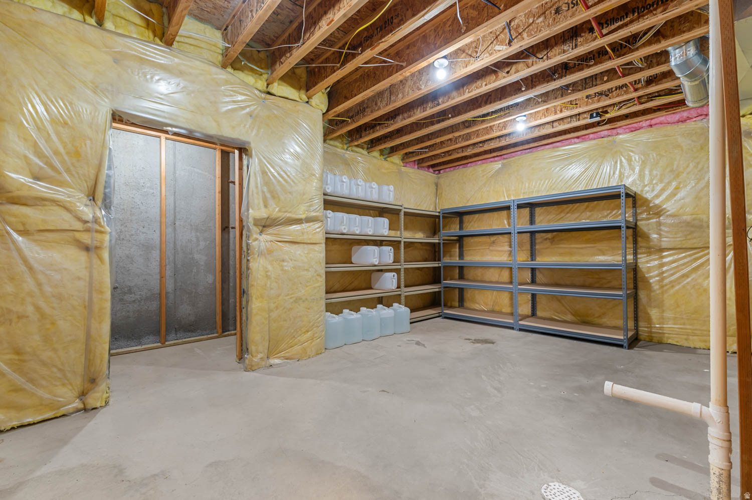 main property photo 45