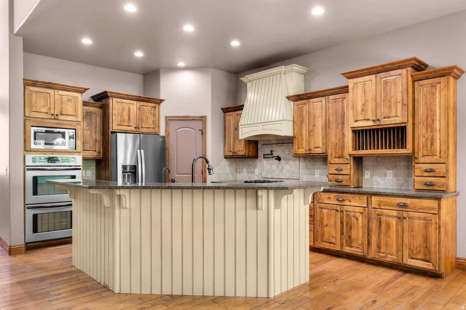main property photo 21