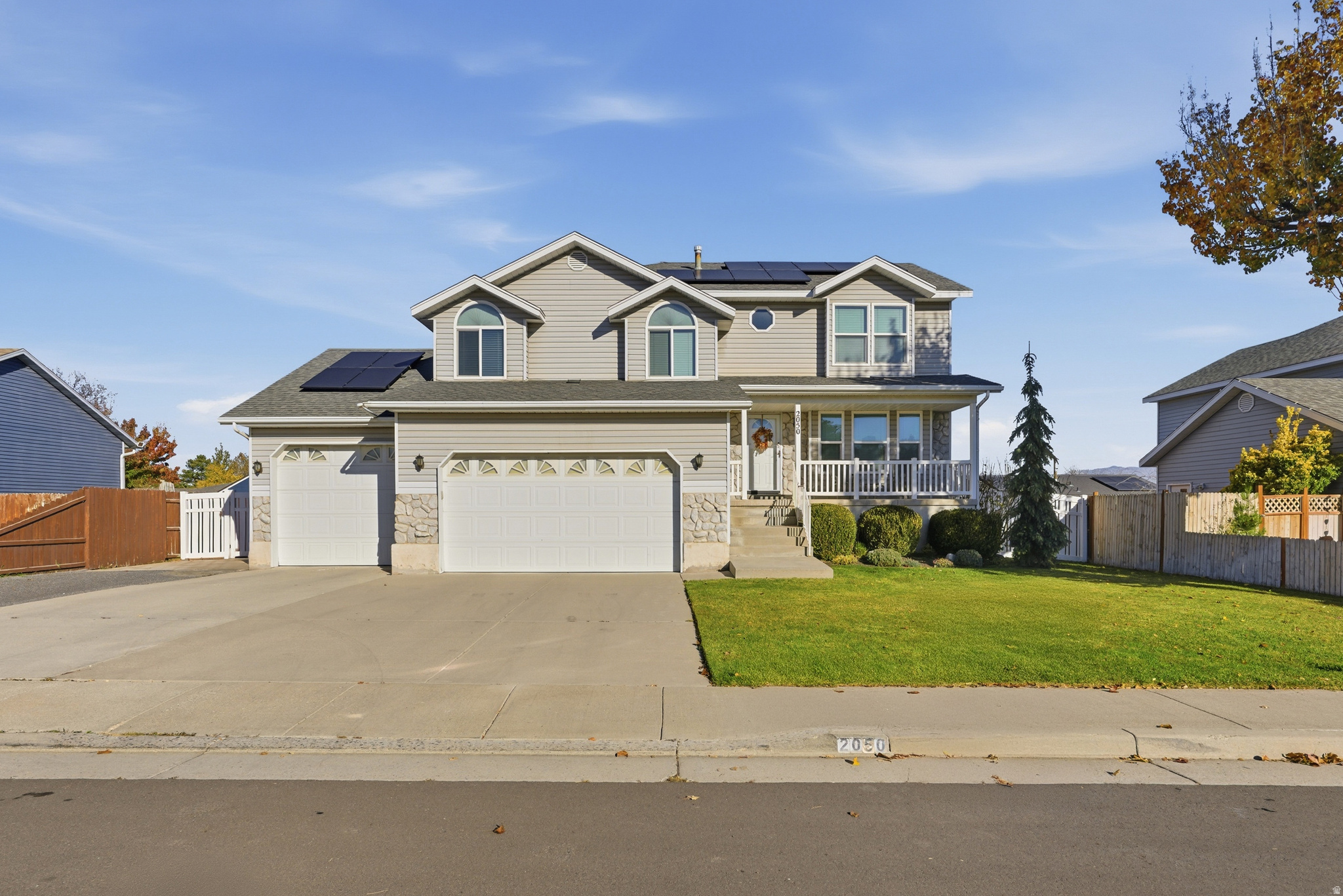 main property photo 6