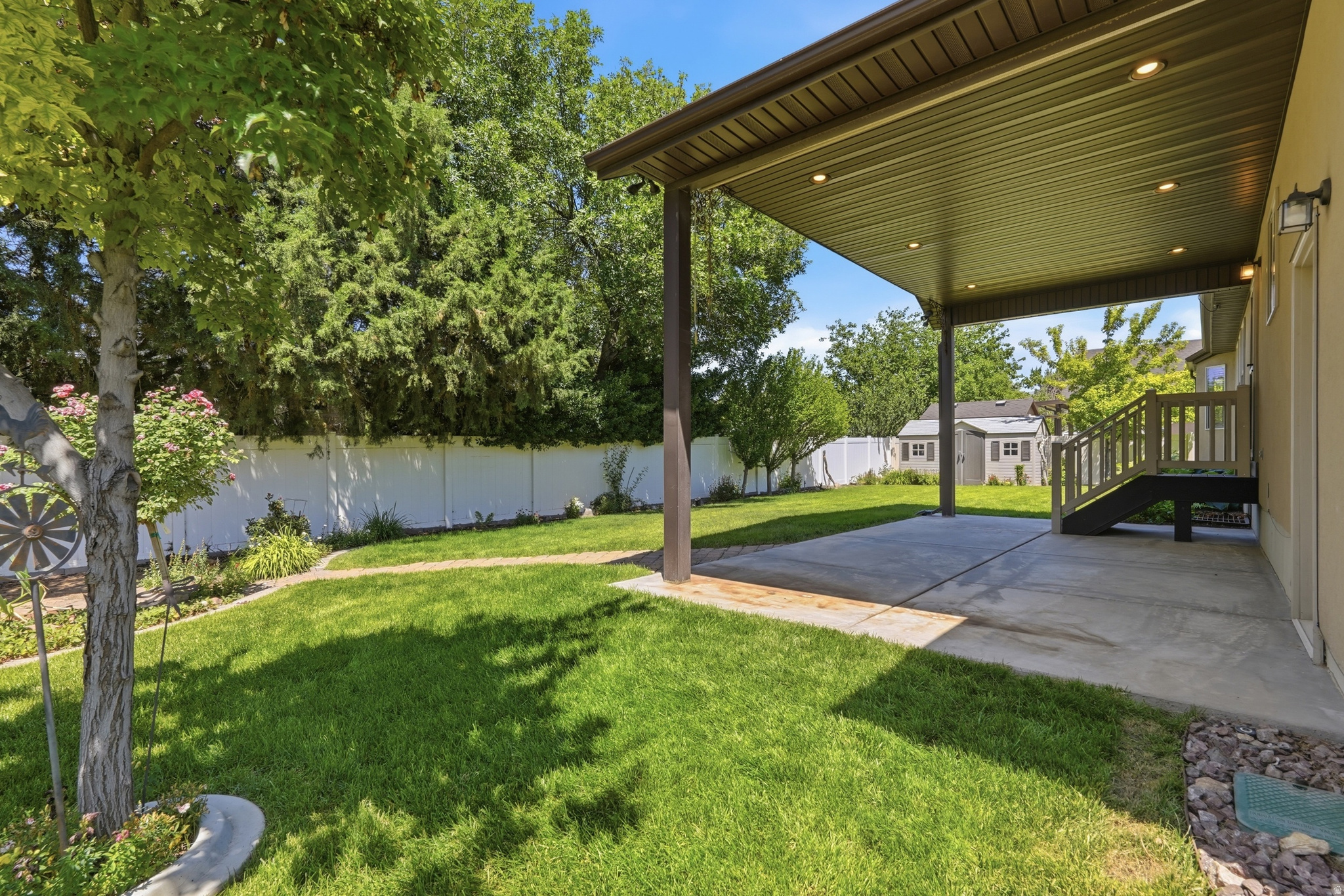 main property photo 39