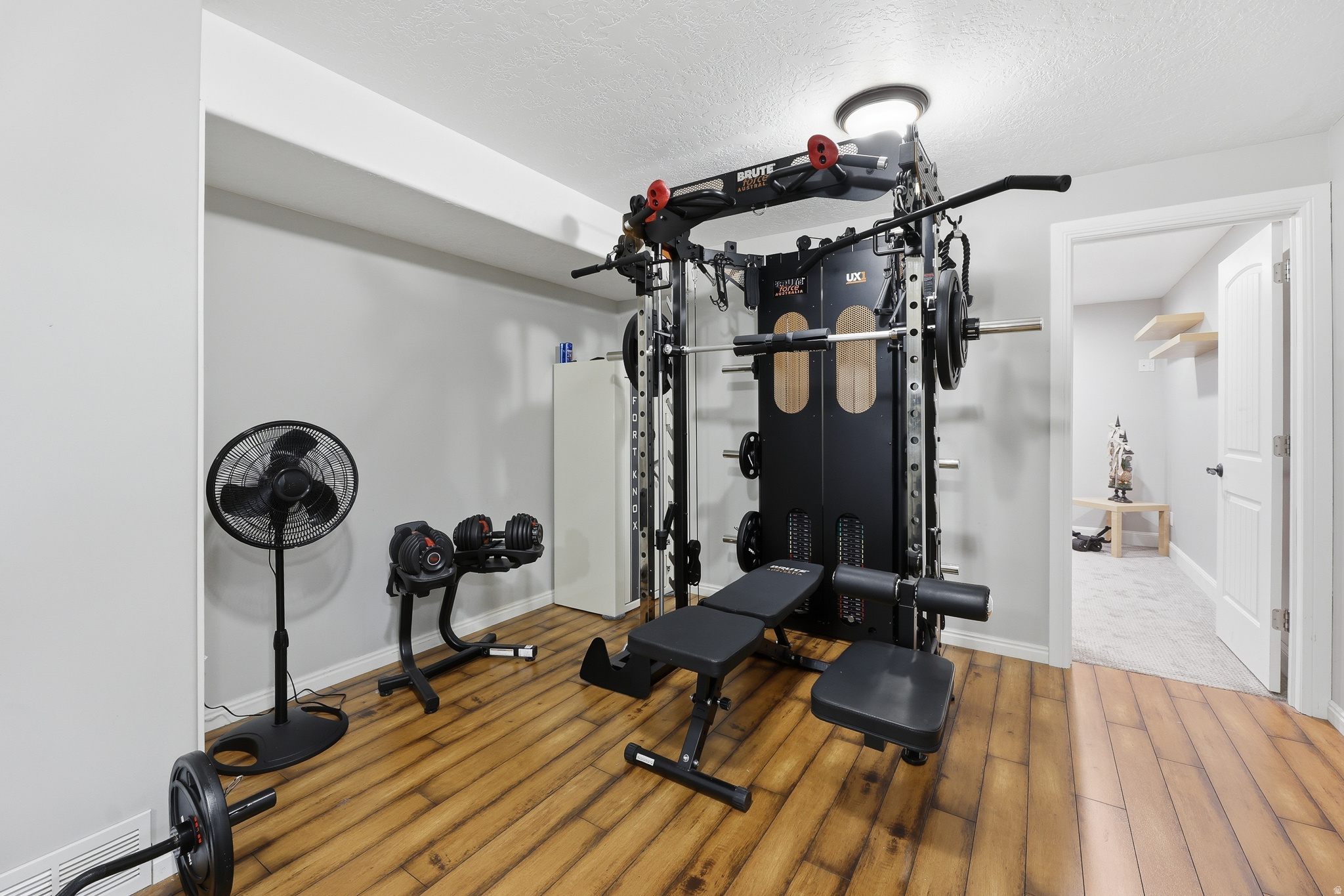 main property photo 40
