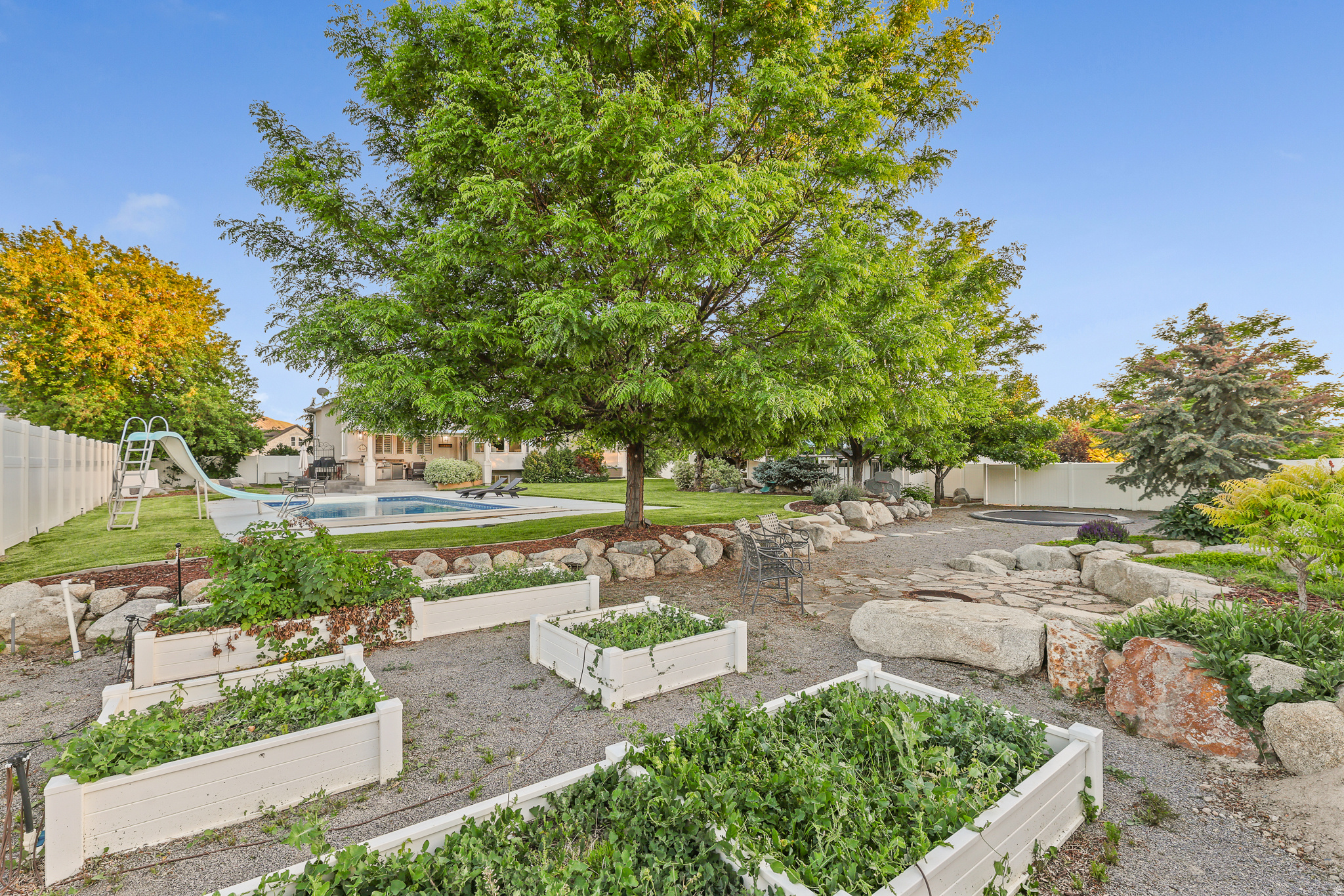 main property photo 78