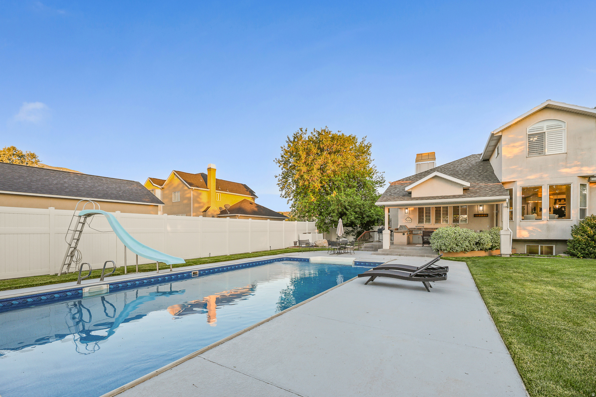 main property photo 79
