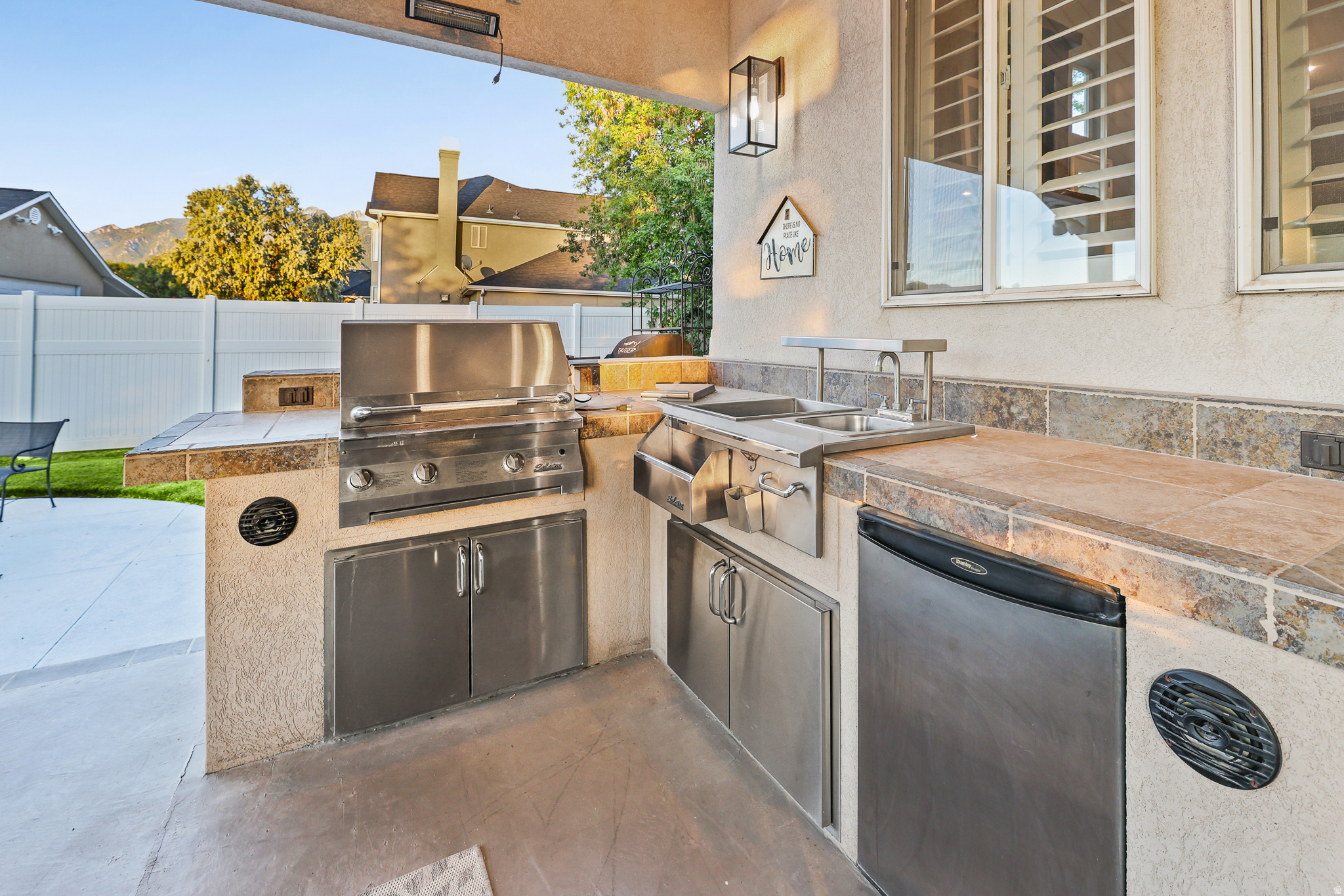main property photo 81