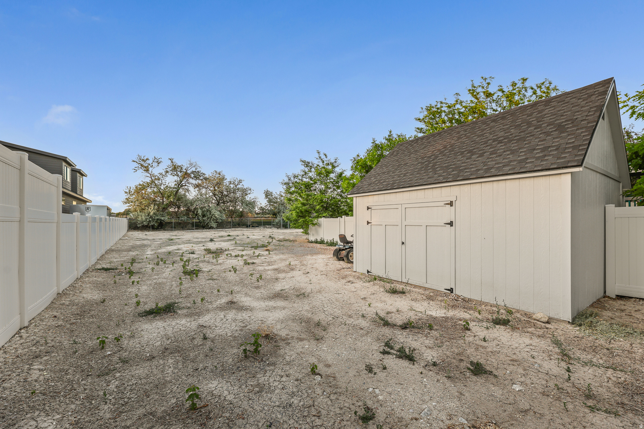 main property photo 96