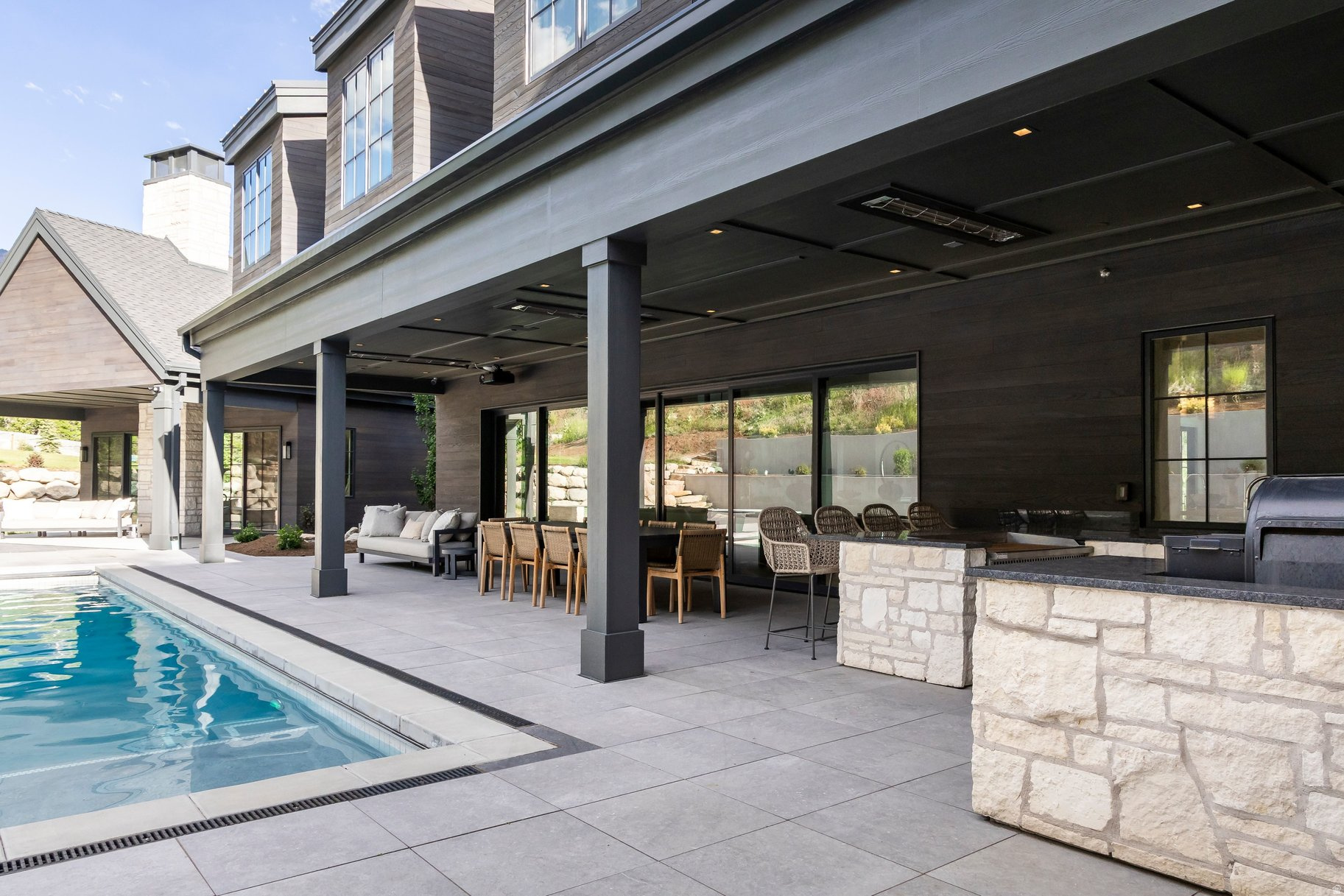 main property photo 88