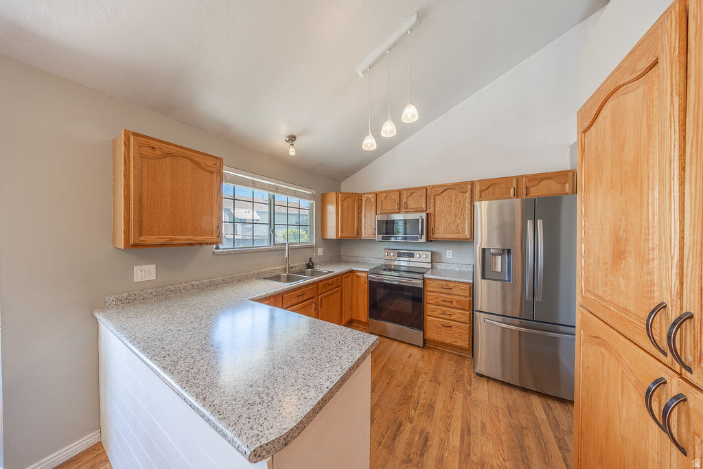 main property photo 15