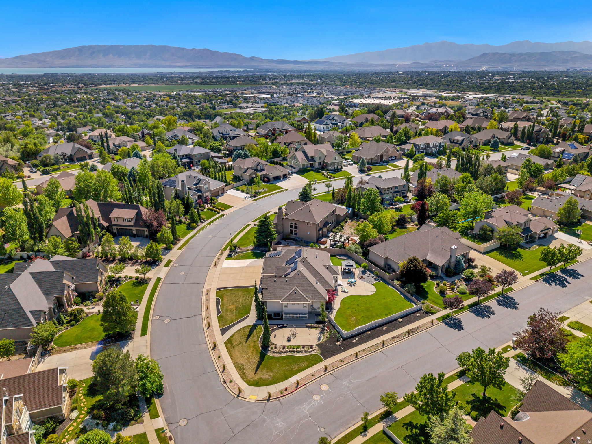 main property photo 45
