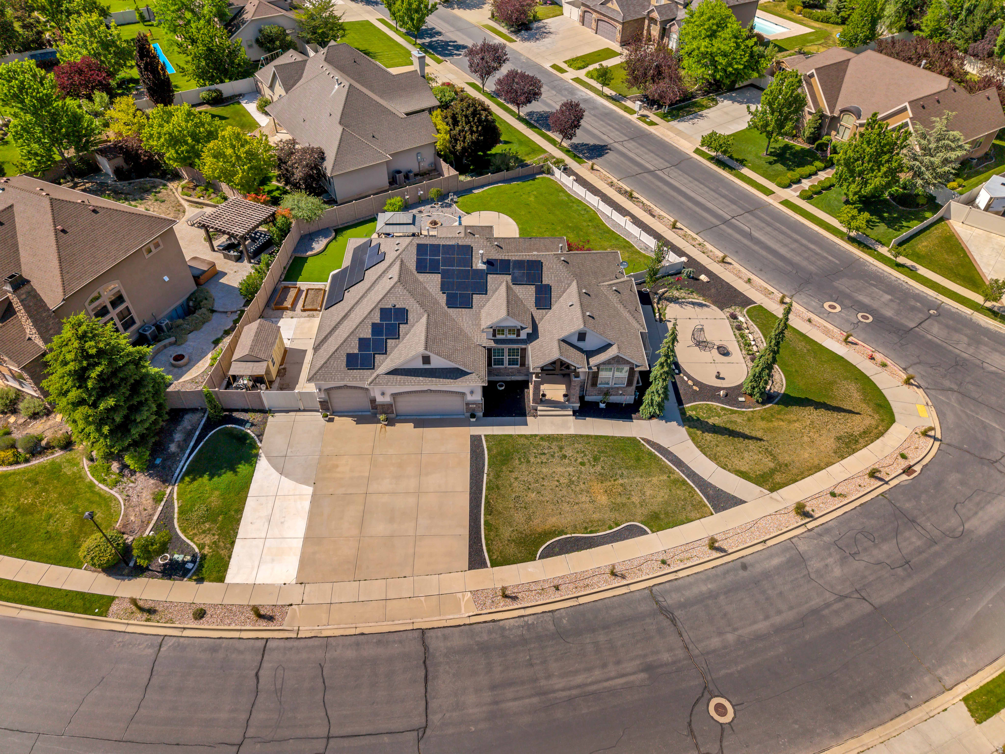 main property photo 50