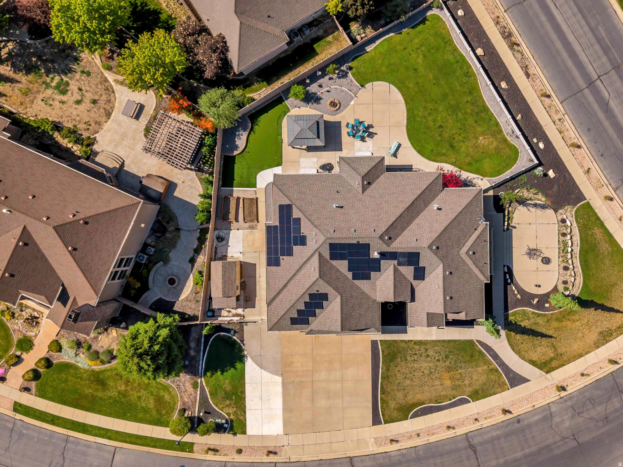 main property photo 54