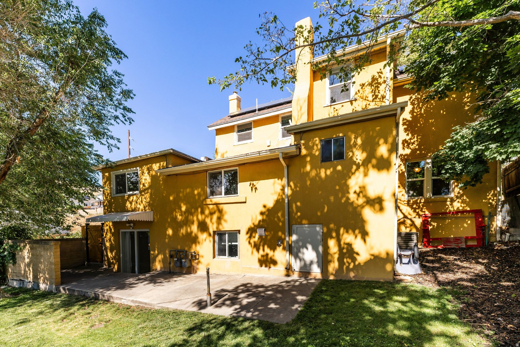 main property photo 22