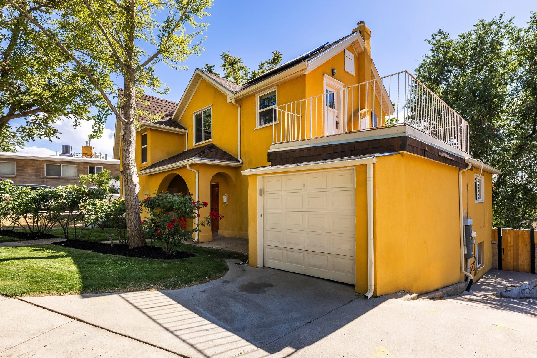 main property photo 32