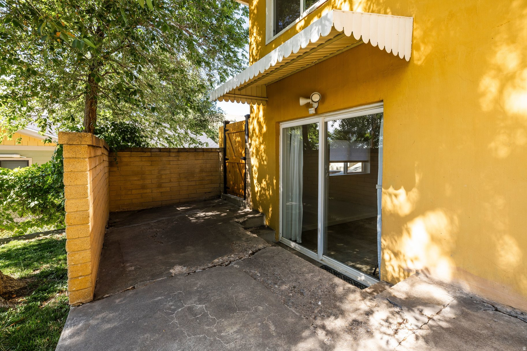 main property photo 35